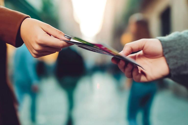 カタログ・パンフレット・リーフレット 違いやメリットなどを紹介！ネット印刷通販なら東京カラー印刷