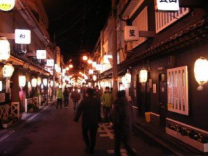 コリアンタウンな雰囲気が濃いめの #今里新地 界隈。 ⁡ #大阪市生野区