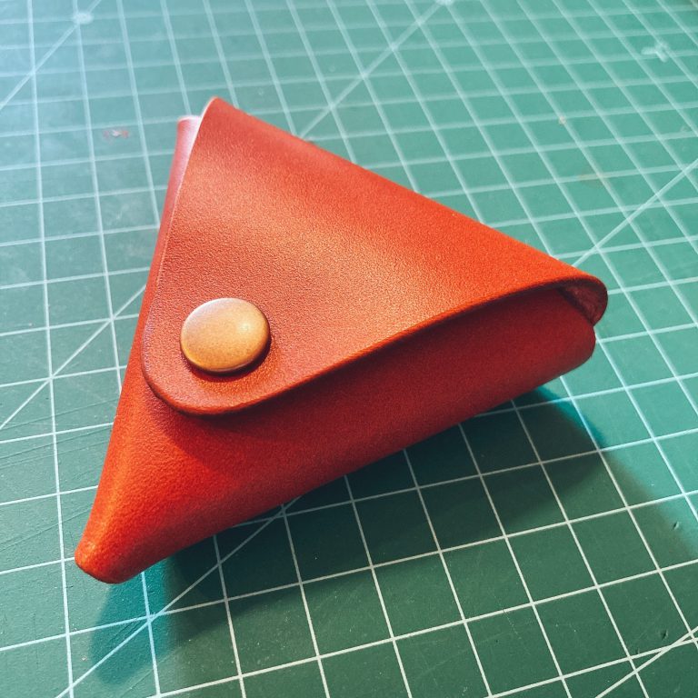 レザークラフト A4革1枚で作るペンケースの作り方0から始める初心者のための簡単レザークラフト入門