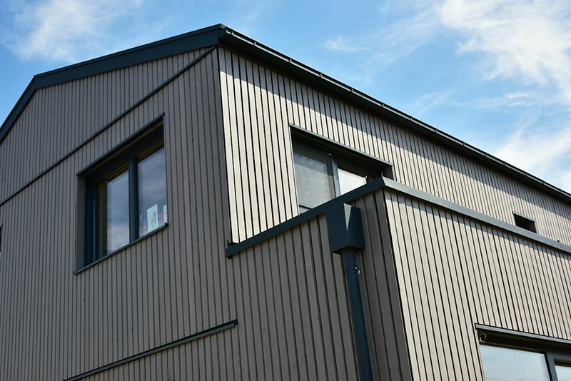 窯業系サイディングとは？価格や人気のメーカー・特徴などを紹介！リショップナビ外壁塗装外壁・屋根塗装業者を見積り比較