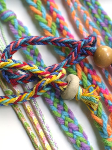 THE・MEXICOレザークラフト四つ編み携帯ストラップ作り方