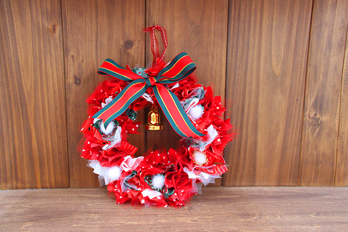 ハギレで作る簡単リース♪手縫いでリネンのクリスマス飾りのつくり方 - 洋裁好きさんのための洋裁ブログ