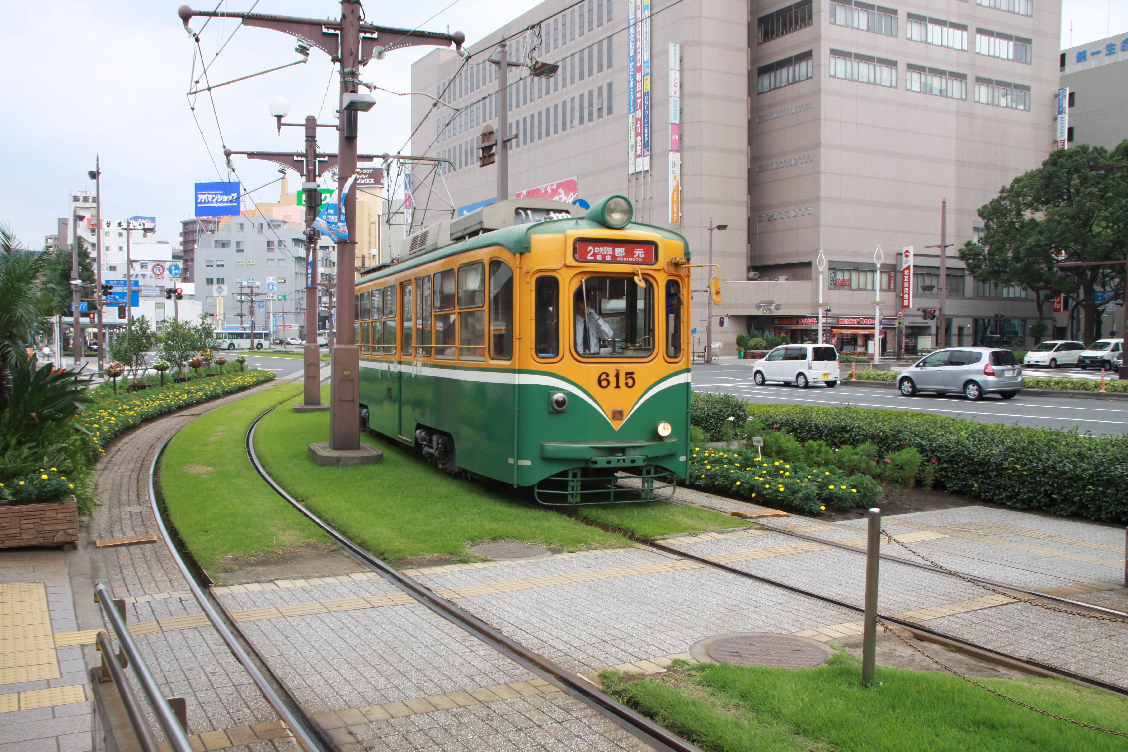 電車の揺れで「自然に」女性の体に触れるのを狙うーー「新型痴漢」は犯罪でないのか？ - 弁護士ドットコム