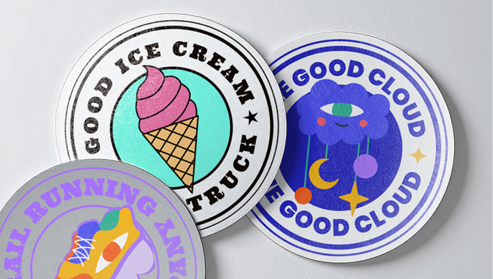 OM SYSTEM×OUTDOOR MONSTERオリジナルステッカー OM SYSTEM公式サイトOMデジタルソリューションズ