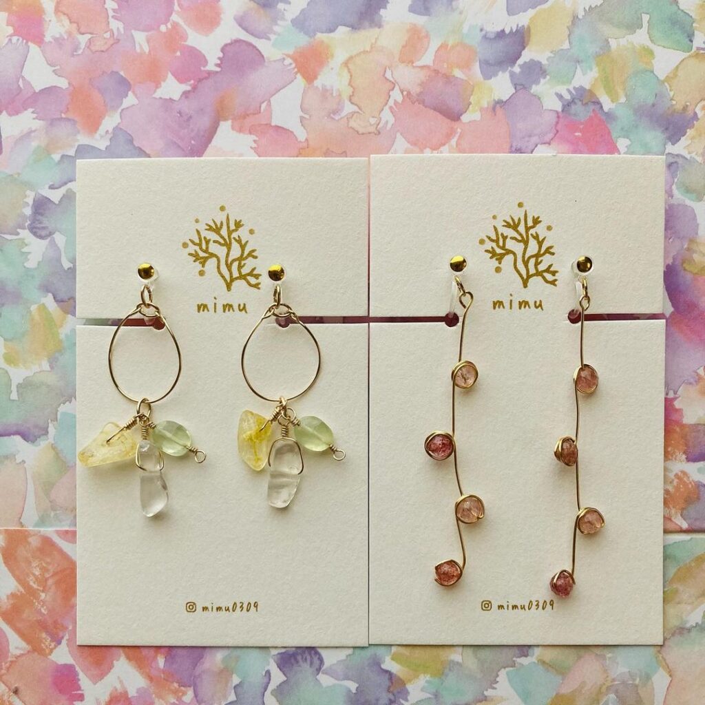 SAWA サワ14KGF さざれ石 天然石 トライアングル ピアス14k-p-13ハンドメイド 手作り 作家 アクセサリー レディースナチュラル 母の日 -Matilda - プレゼント＆ギフトのギフトモール