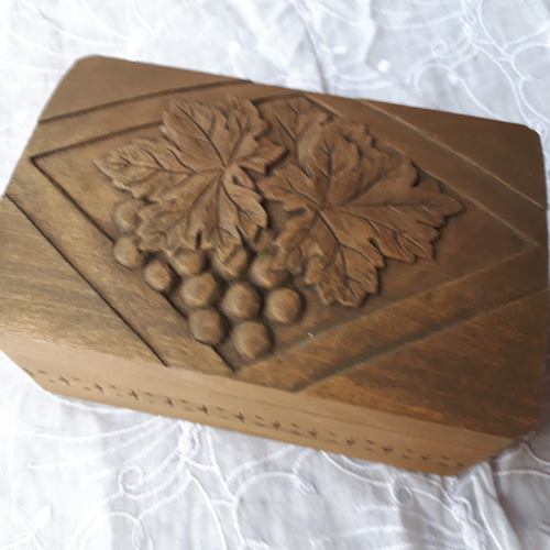 キーロフの木彫ひみつ箱 大kokeshka powered by BASE