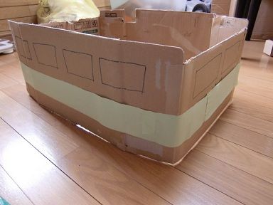手作りおもちゃ 段ボールで作る乗り物。電車も車も！ 幼稚園行事やハロウィンに- そらまめのおと