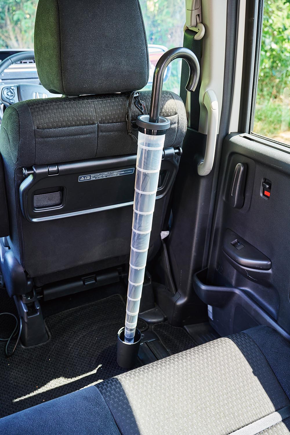 濡れた傘を車にサッと収納するアイデア収納術や整理整頓のアイデア暮らしニスタ