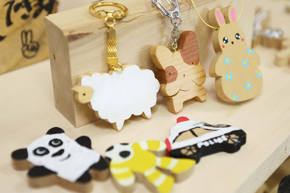 ☆ファミリーで楽しくキーホルダー作り☆～レザークラフト1日体験～陶芸体験,陶芸教室のゆう工房ブログやきもん日誌