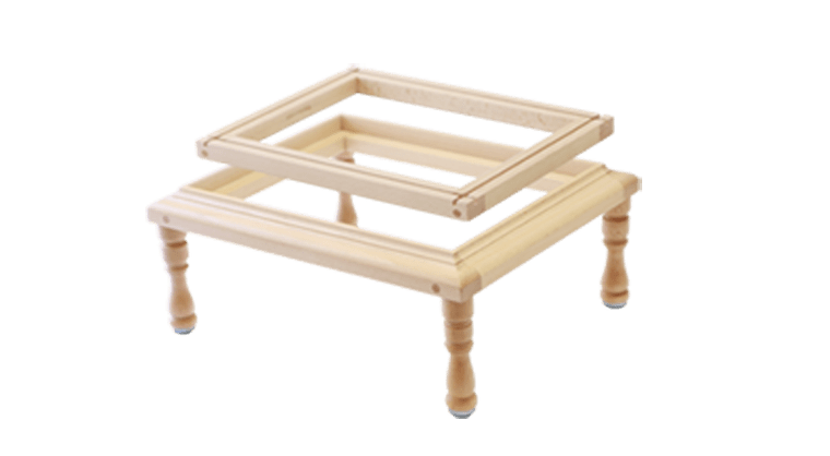 両手が使いやすい刺繍枠と台を模索するmarikko