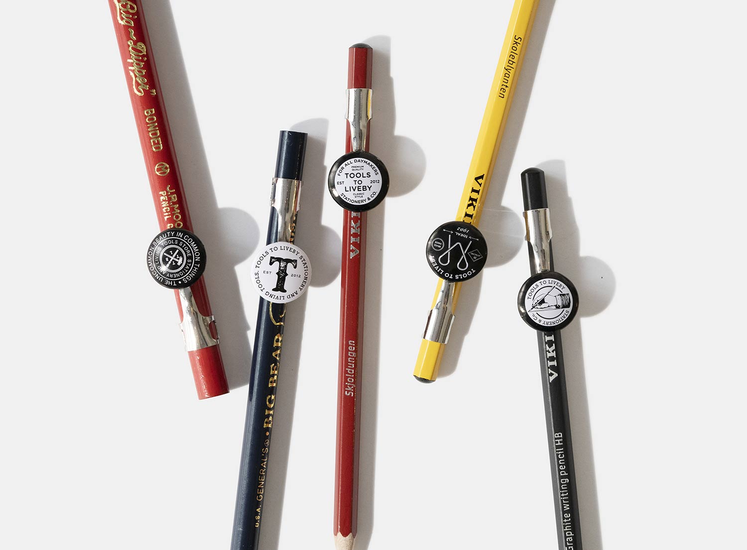 12PCS磁気ペンペンシルホルダー調整可能なシリコン磁気ペンホルダー複数色の磁気ペンホルダークリップ再利用可能な12磁気シート強力な磁気磁気冷蔵庫ホワイトボ: 海のストア - 通販 - Yahoo!ショッピング