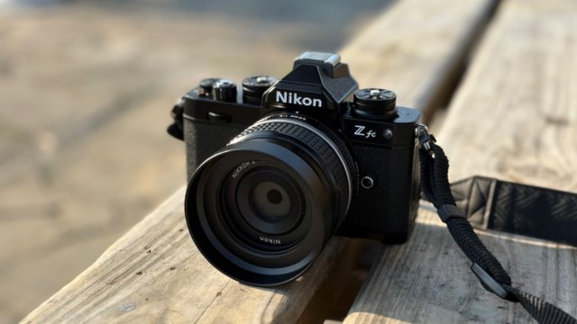 レトロな雰囲気のミラーレス一眼5選。クラシックなデザインが最高