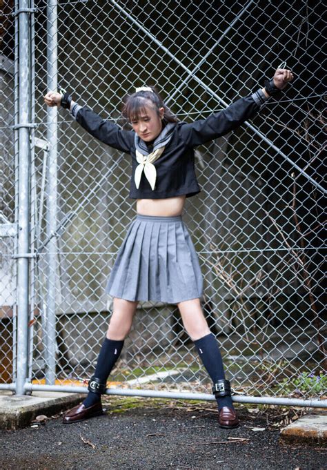 囚われの体育倉庫でクーデレJKとくすぐりH！まんが王国