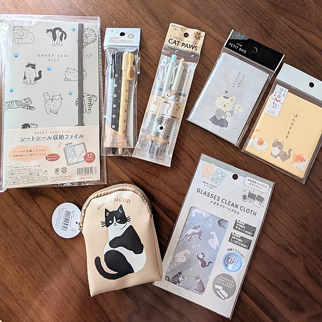 100均手芸雑貨を使って使いやすくてかわいいシール収納