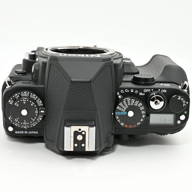 妥協のない描写力！高級コンデジ8選✨ 持ち運びやすさと圧倒的な描写力を両立した 憧れの「高級コンデジ」を厳選紹介！📸スマホじゃ物足りない。でも一眼は大きすぎるそんな人にこそ見てほしい、 “撮る楽しさ”が詰まったコンデジたちを集めました💡 気になる製品は