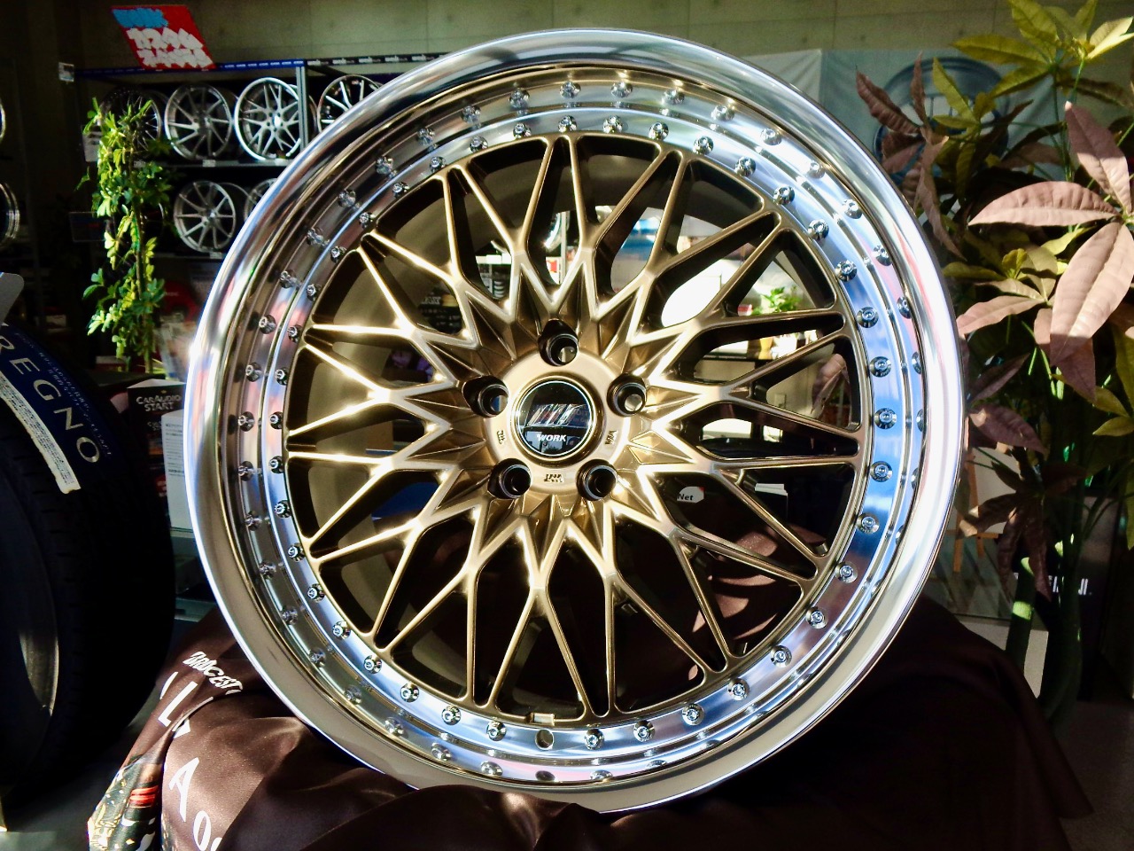 100 グラム 350 グラムゴールド塗料水性ブロンズ塗装、木材、ゴールド像、家具ゴールドペイント、安全、非毒性金箔ペイント - AliExpress