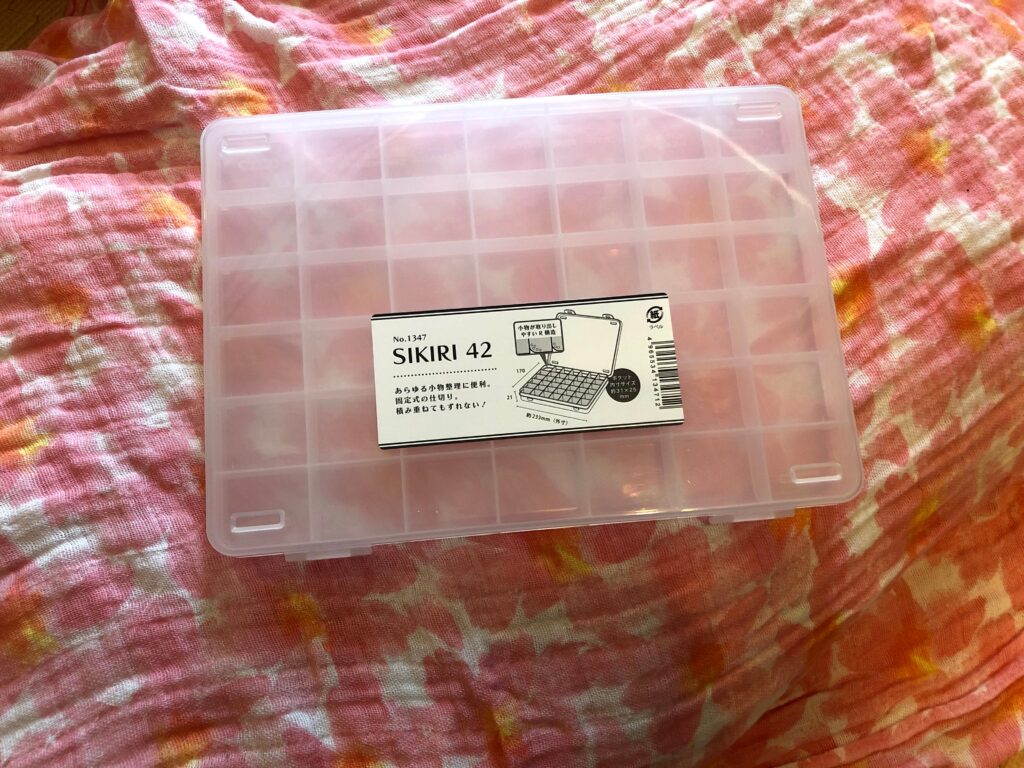 ダイソー モノトーンレターボード 140文字セット- 100均Like - 100均ブログ