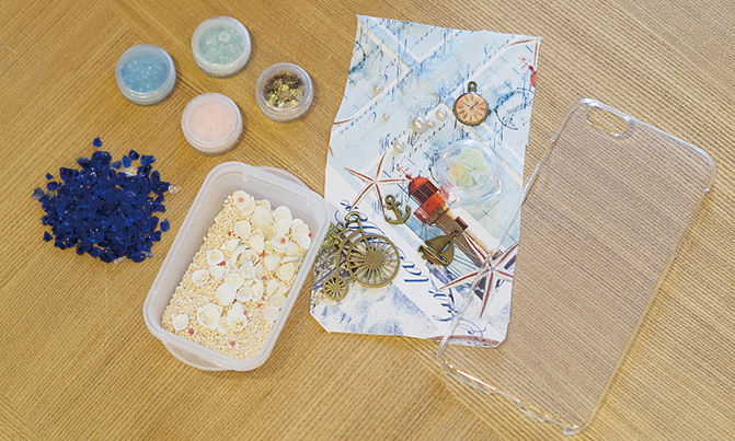 スマホケースを簡単手作りしよう！試したくなるレシピ＆アイデア集Craftie Style