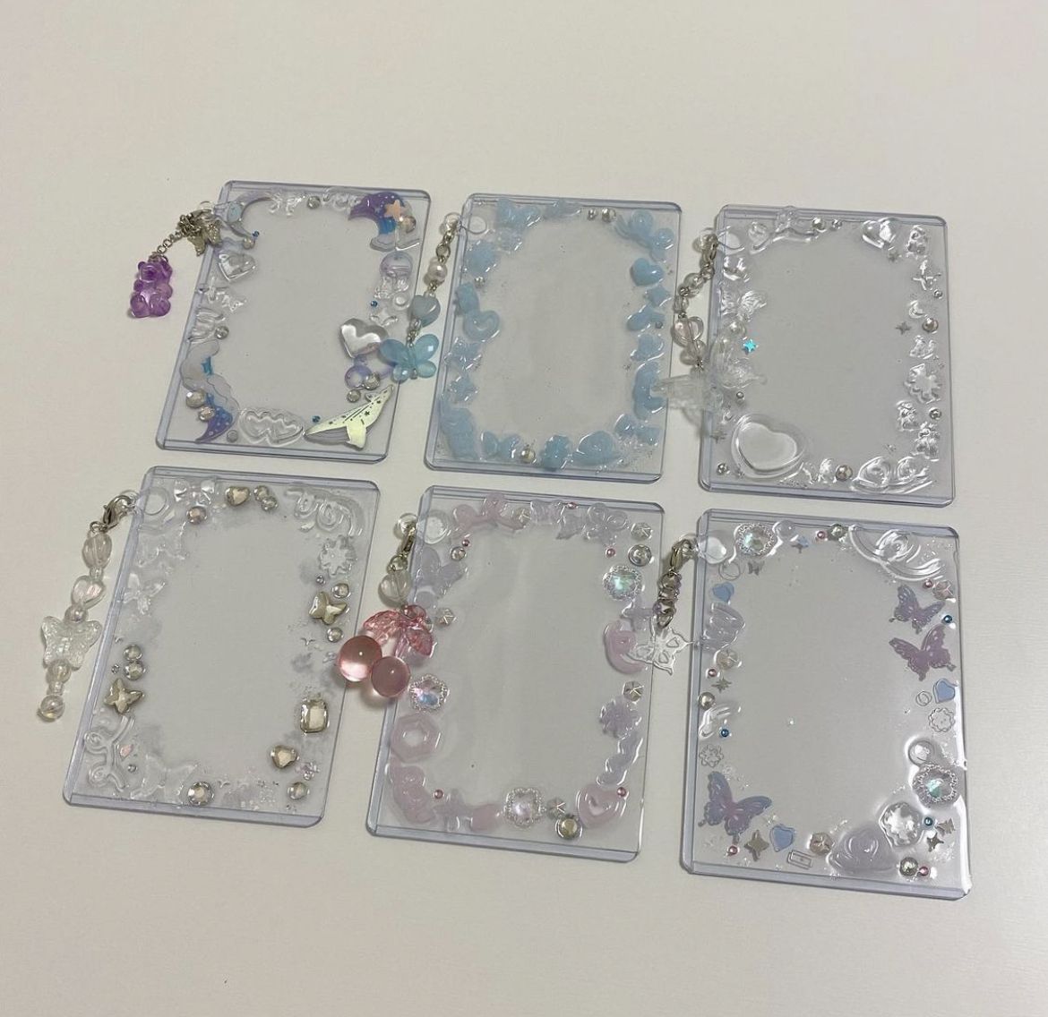 トレカケースデコ ブルー キルティングデザインの販売はもう少しで終了です*ˊᵕˋ*トレカケーストレカケースデコ推し活硬質ケース硬質ケースデコ硬質ケースデコってみた硬質ケースデコ販売