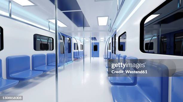 フリーイラスト電車の座席に座って本を読む若い女性パブリックドメインQ：著作権フリー画像素材集