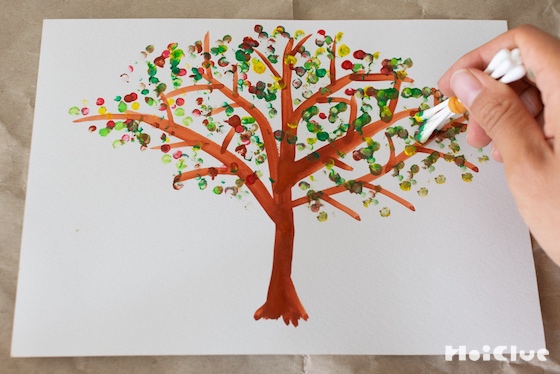 綿棒スタンプで楽しくイースターエッグを描いてみよう！季節の工作アイデア集- こうさくポケット