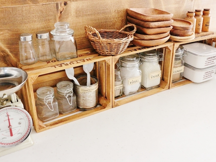 高さのある食器棚は100均グッズで使いやすく！収納術や整理整頓のアイデア暮らしニスタ