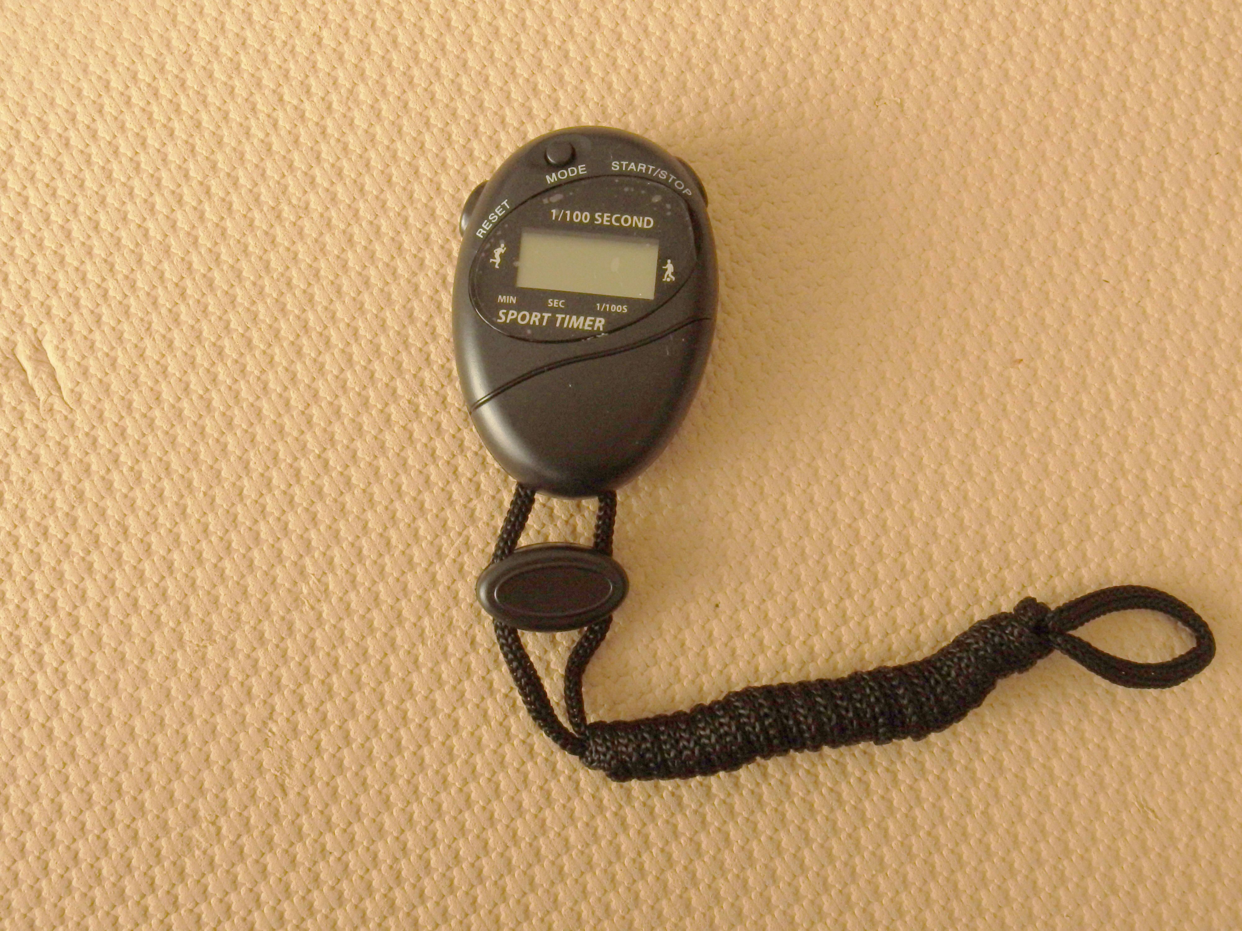 ストップウォッチは100均キャンドゥで買える？セリアは勉強用の音無しも！100均女子