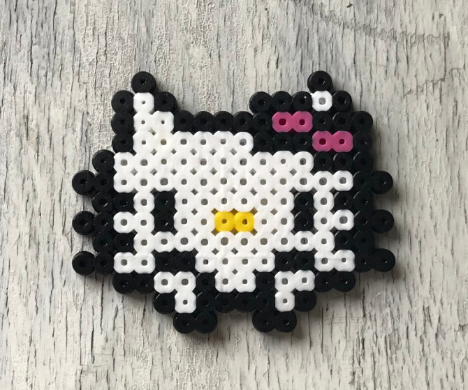 アイロンビーズでキティちゃん☆型紙付きぐうたら主婦とポケたの日記☆