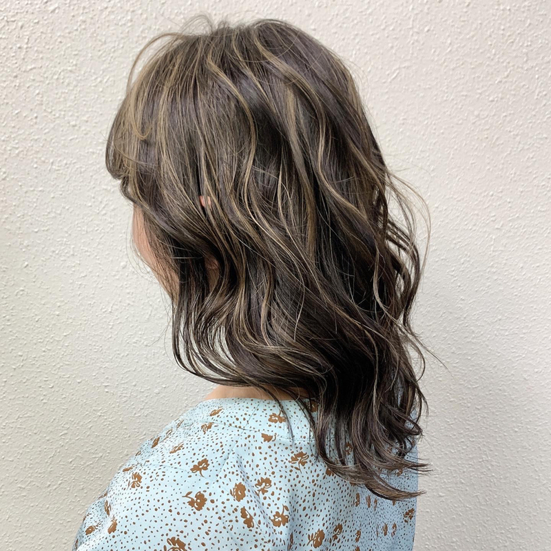 ウィービングカラーって？メッシュやバレイヤージュとの違いから、カタログ紹介までホットペッパービューティーマガジン