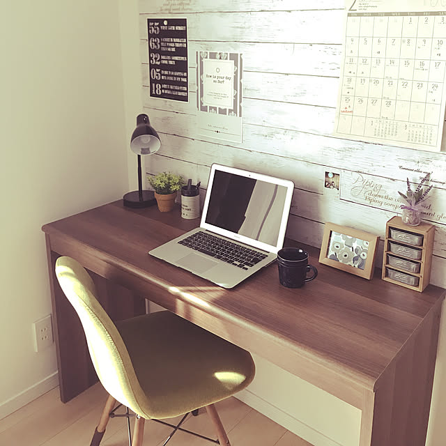 家具DIY リメイクしたデスクの天板にカッティングシートを貼りました築30年のおうち シニア世代 DIYチャレンジ