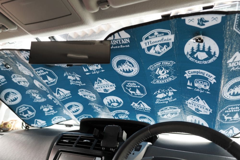 セリア 車用 クルマ用カーテン レギュラー 2点 マグネット付き サンシェードの通販 by if‪‪❤︎‬jewelryフォロリピおまとめ割ラクマ‬