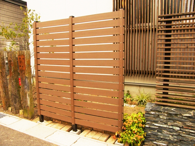 DIY フェンスに合うドアを安く簡単に作りました！101