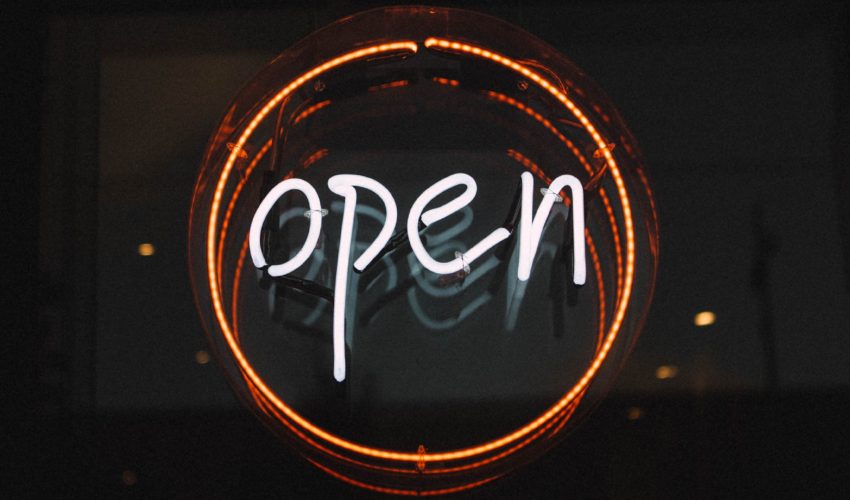 Illustrator 光り輝くネオン風文字