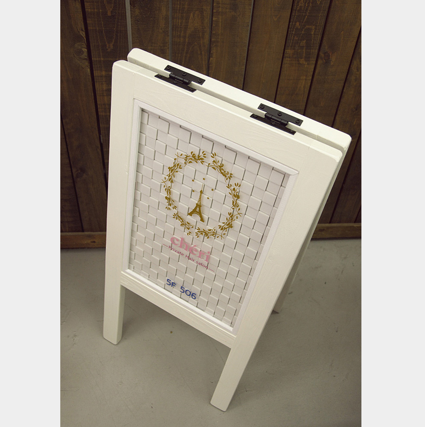 店舗やオフィスの 看板デザイン