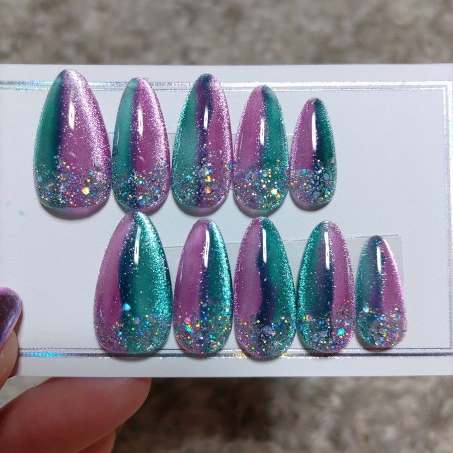 ２色マグネットグラデーションKurara ジェルネイルスクール＆サロン クララジェルネイルスクールアンドサロン のネイルデザインネイル・まつげサロンを予約するなら楽天ビューティ