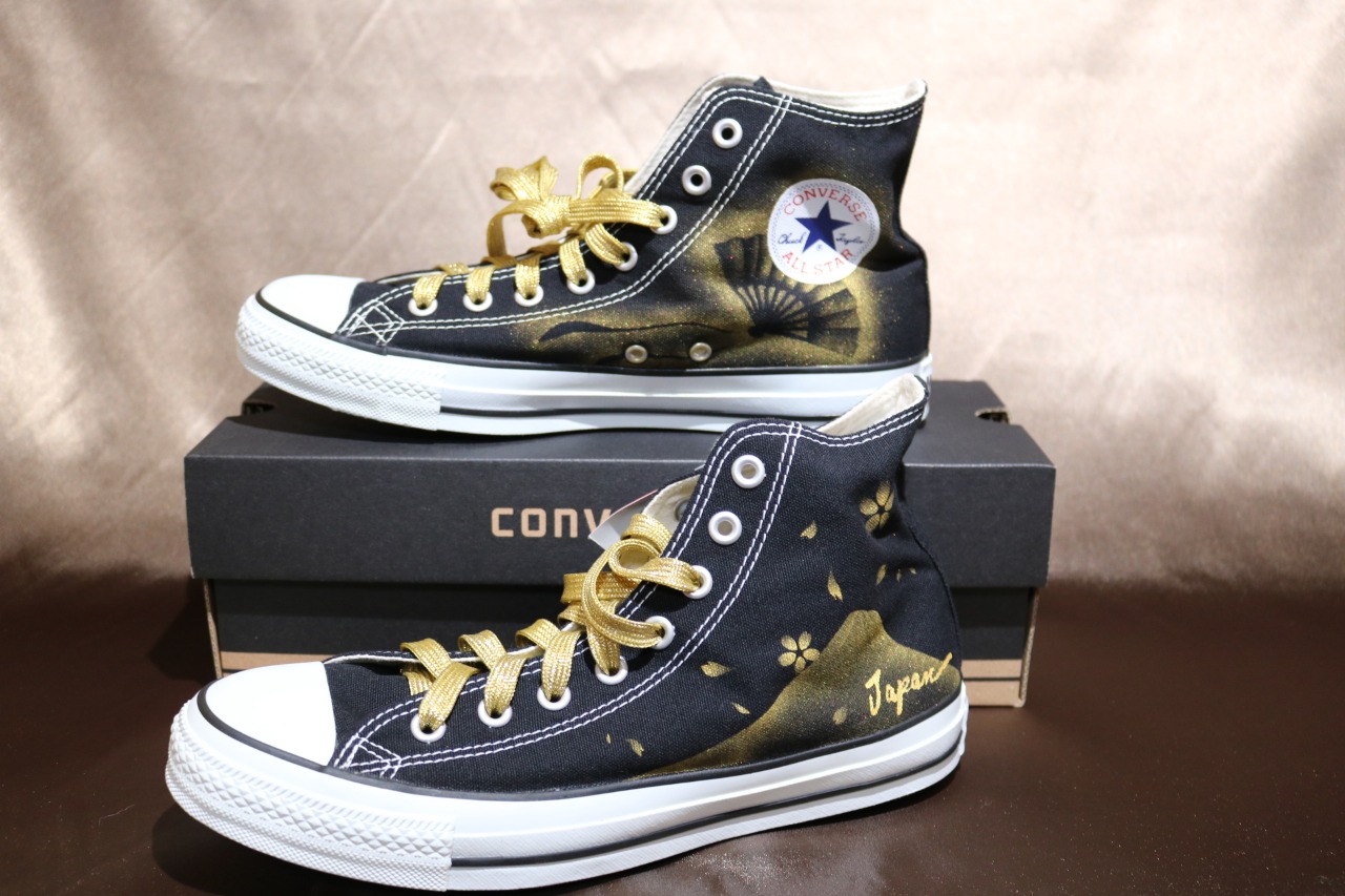 将棋をモチーフにしたデザインです。 こちらドバイでの展示会にて大人気の作品でした！ 日本の文化は素晴らしいです。 ーーーーー 受注、デザイン、作成、発送まで全て１人で行っているため受注状況によって納期にバラつきがあります🙇‍♂️ご依頼ご相談はお気軽に