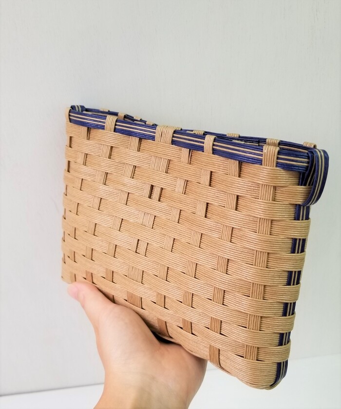 かごバッグや小物を手作り!「クラフトバンド」の編み方&作品集キナリノ