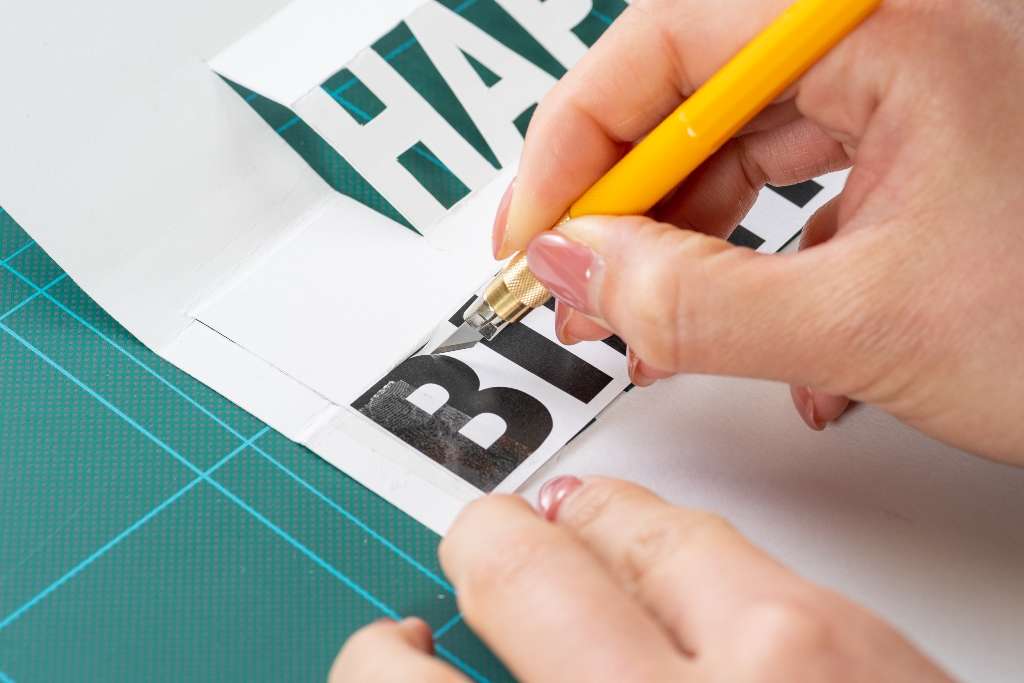 デコ文字の書き方 ヨコ立体が簡単だった – 和気文具ウェブマガジン