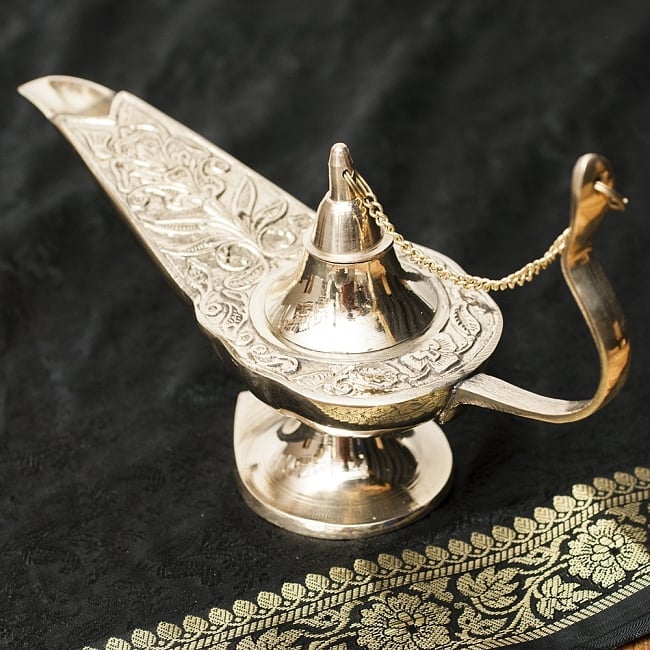 ランプの魔人 ジーニー 声優・ディズニーで会える場所・グッズを徹底解説