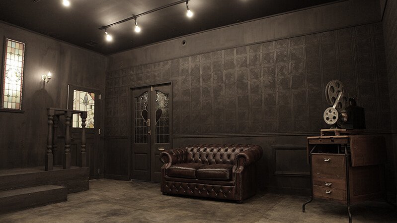 なんだかんだでゴシック好き！！洋館撮影スタジオ フォトウエディング 前撮り プレ花嫁 ウエディングフォト アンティーク家具アンティークチェアバロック様式アンティーク フランスアンティークゴシックgothicstylegothicdecorantiques baroque