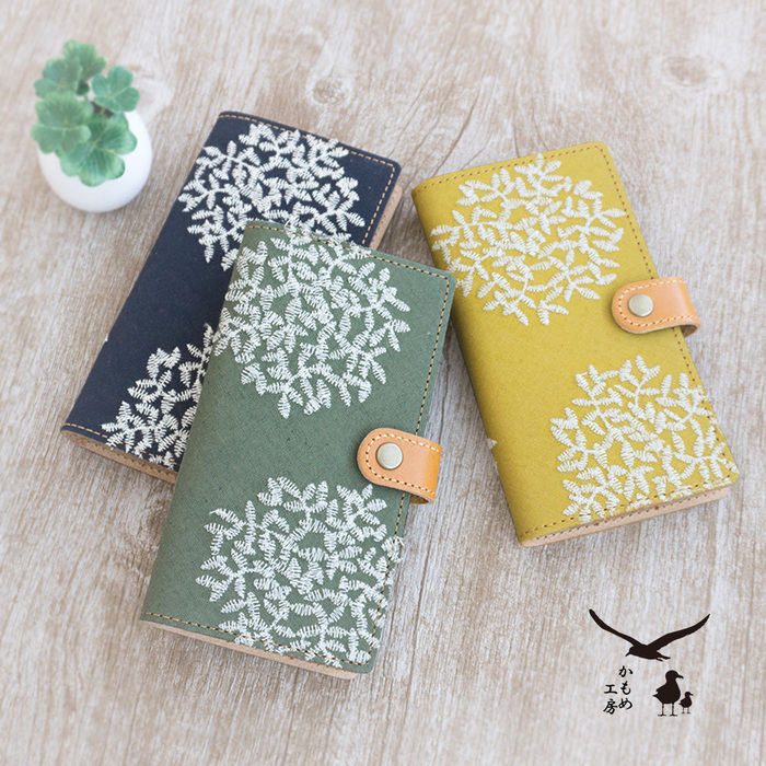 レザークラフトで作るハンドメイド小物の魅力