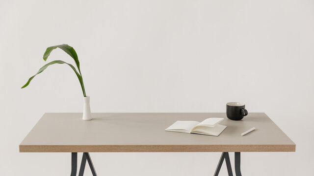 机の上に置かれたパソコンの背景フリーイラスト - チコデザ