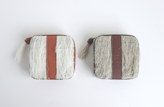 布くずみたいな小さなはぎれも使いますアップサイクルで正真正銘世界にひとつ布くずポーチの作り方 ※小さく作るとわりと楽なのでファスナー１０㎝程度がオススメzipper pouch tutorial