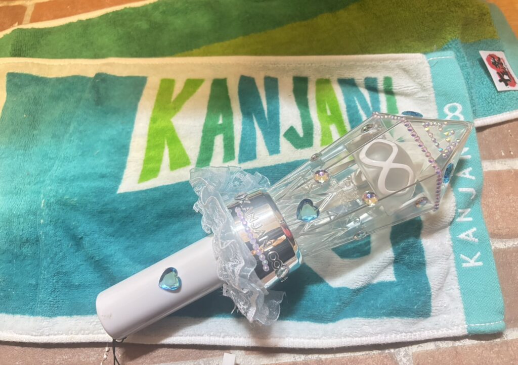 オタク必見‼️ペンライト可愛くデコします 推しカラーのペンライト作りますココナラ