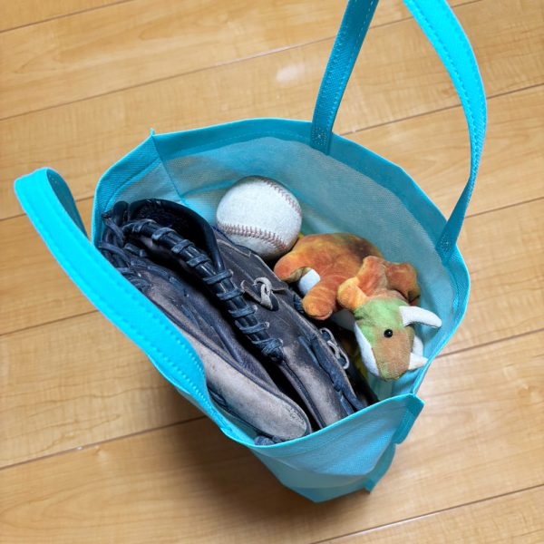 不織布バッグのリメイクで個性を表現！簡単DIYアイデアと実践テクニック