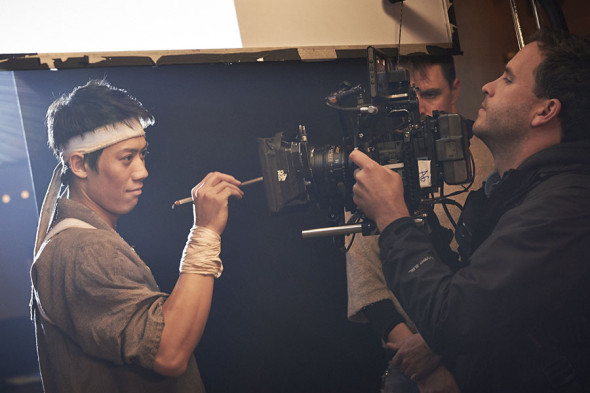 実験 テニスの選手が試合で勝った時みたくカメラにサインしてもらったら、すげカッコエエ動画になった！ シェフミ