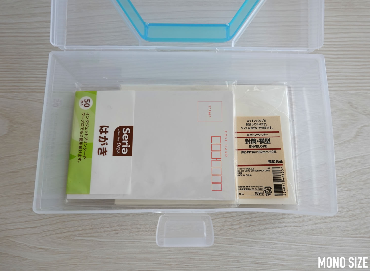 セリアで見つけて可愛すぎて即買いした🚓❤️ トミカのパッケージ柄の収納BOXで 片面パトカーで片面消防車🚒🚓❤️🤍側面のパッケージ柄もパトカーと消防車 それぞれになっててしっかり作られてる😍 これにトミカ入れたいと思います📦🚓💕 色んな車でパターン増えると