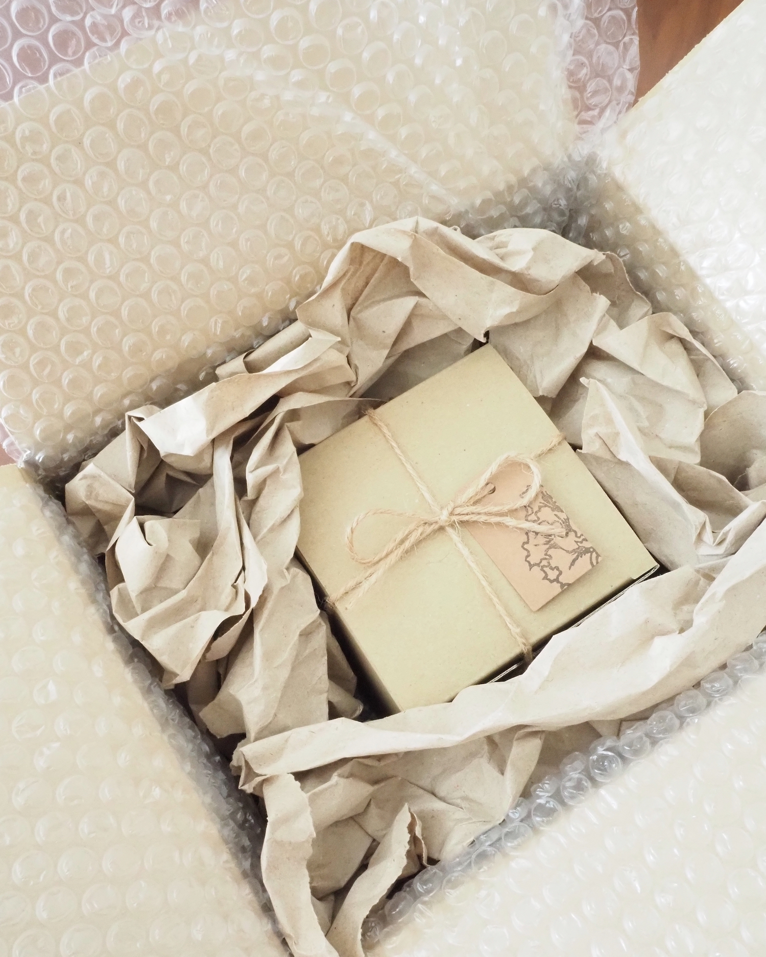 2025年 薄葉紙・薄い紙の種類 まとめてご提案・販売中機能紙選定ナビ