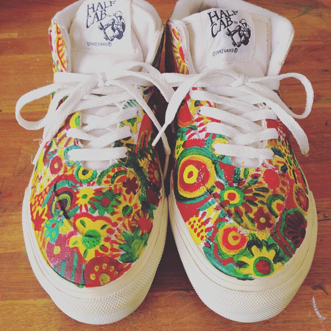 世界に1足 ジュースペイントを使ってオリジナルスニーカーペイントに挑戦！ - ヒントマガジン ハンズネットストア