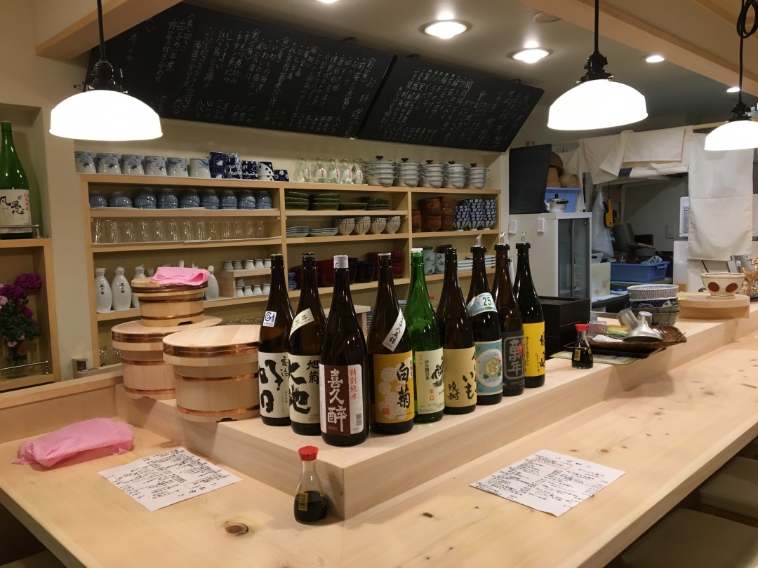 和風居酒屋」イメージのデザイン事例 店舗デザイン.COM